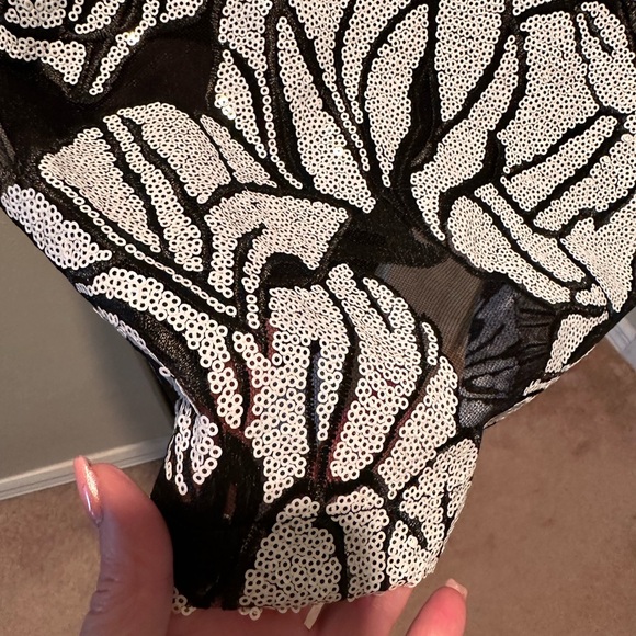 NWT WHBM BLACK N WHITE BEADED MIDI DRESS SIZE 10 - Picture 5 of 5